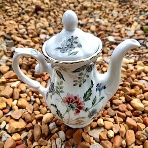 Andrea by Sadek Teapot